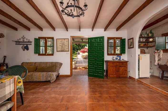 Image No.13-Villa for sale