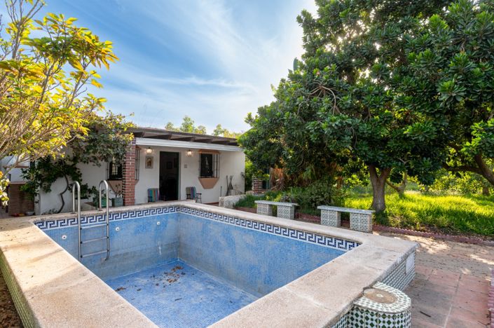 Image No.1-Villa for sale