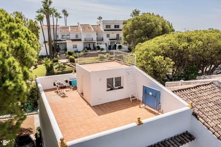 Image No.51-4 Bed Townhouse for sale