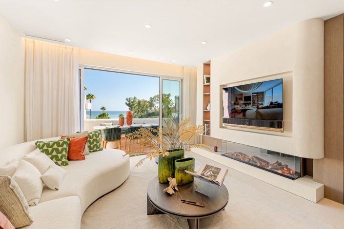 Image No.16-3 Bed Property for sale