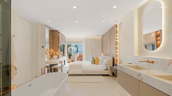 Image No.24-3 Bed Property for sale