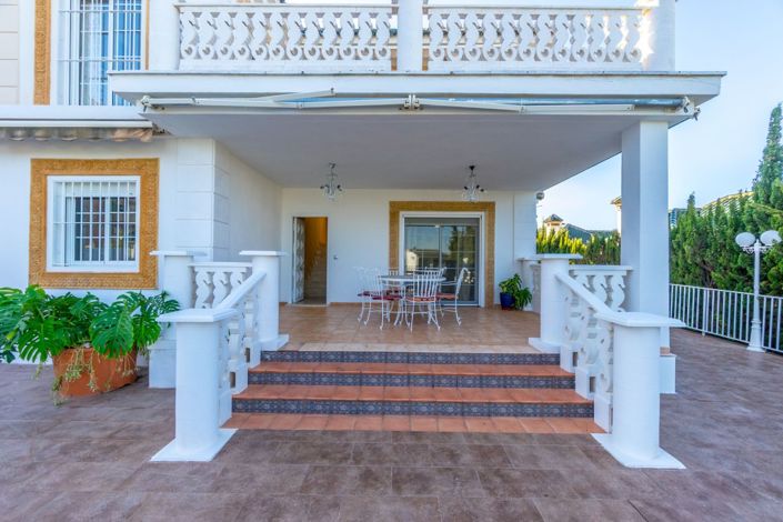 Image No.4-5 Bed Villa for sale