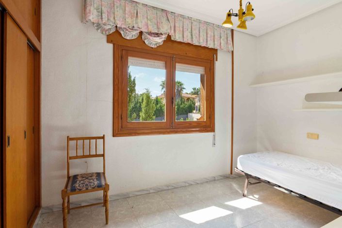 Image No.19-8 Bed Villa for sale