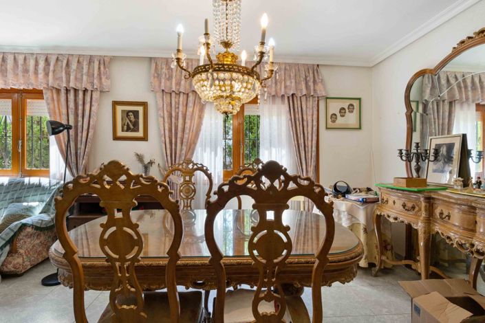 Image No.7-8 Bed Villa for sale