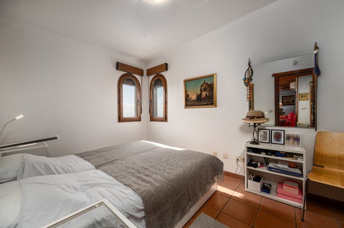 Image No.21-3 Bed Property for sale