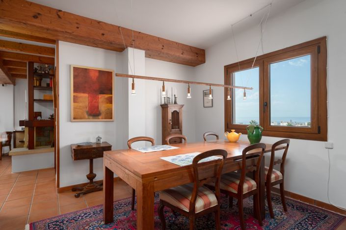 Image No.4-3 Bed Property for sale