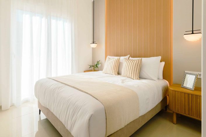 Image No.11-2 Bed Property for sale