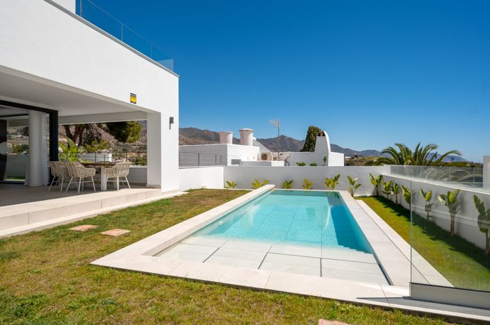 Image No.17-4 Bed Villa for sale