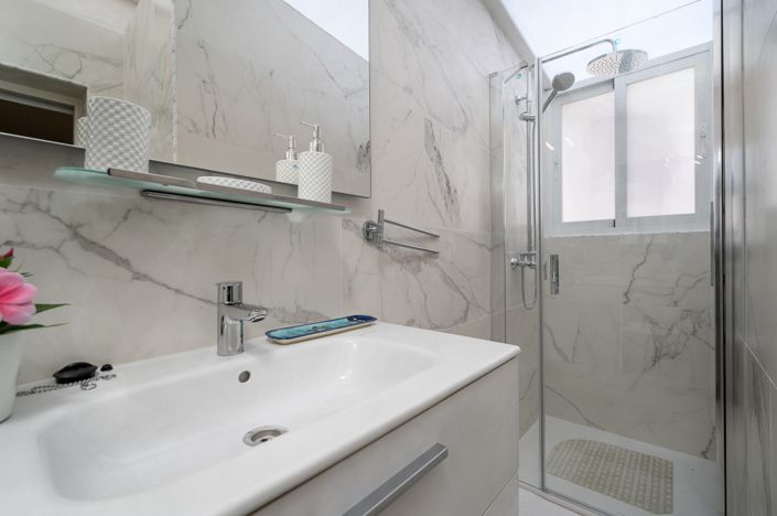 Image No.17-3 Bed Townhouse for sale