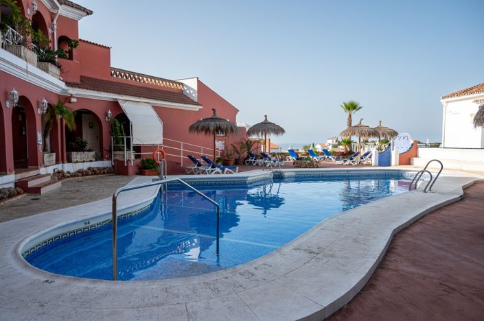 Image No.21-3 Bed Townhouse for sale