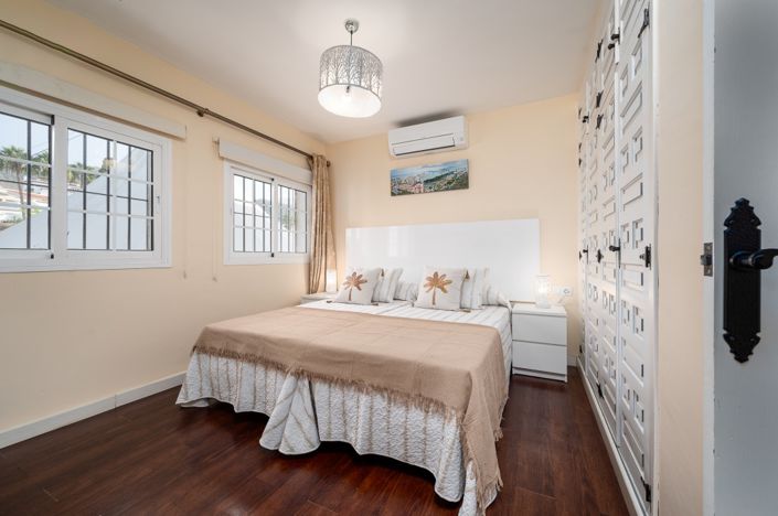 Image No.4-3 Bed Townhouse for sale