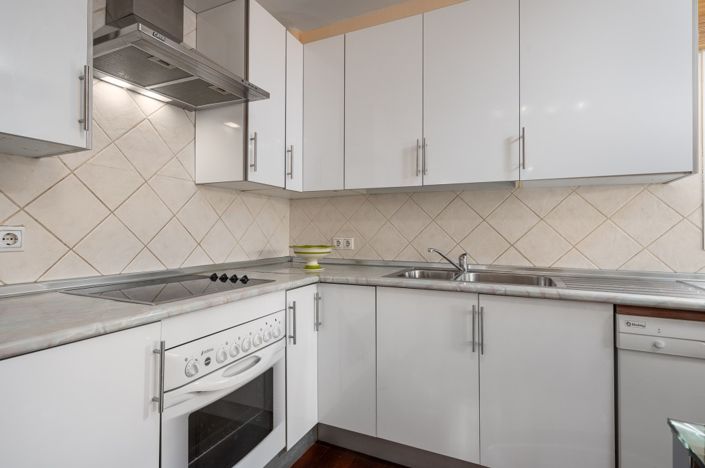 Image No.8-3 Bed Townhouse for sale