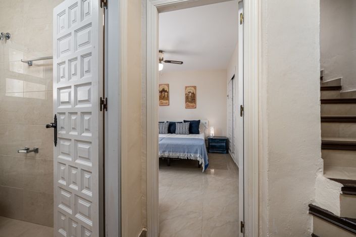 Image No.15-4 Bed Apartment for sale