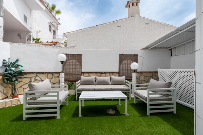 Image No.22-4 Bed Apartment for sale