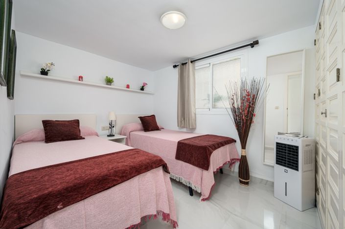 Image No.29-4 Bed Apartment for sale