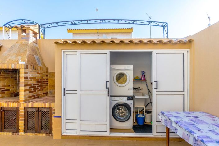 Image No.17-3 Bed Villa for sale