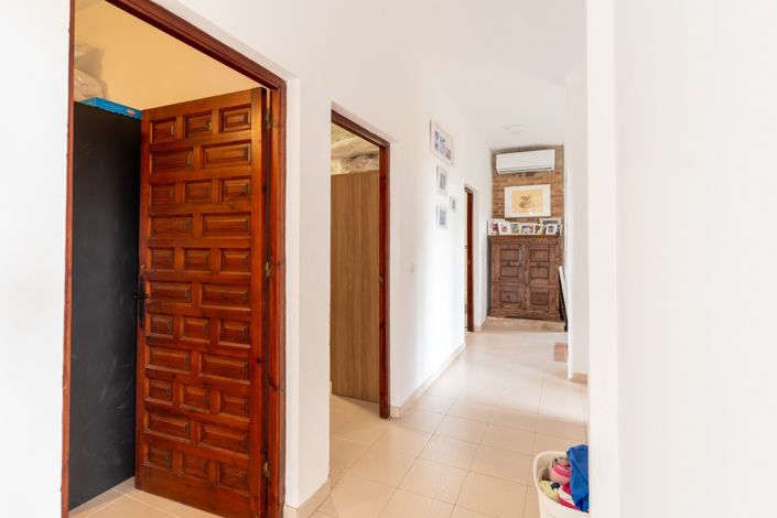 Image No.11-4 Bed Villa for sale