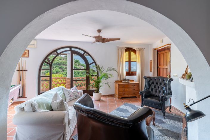 Image No.27-4 Bed Villa for sale