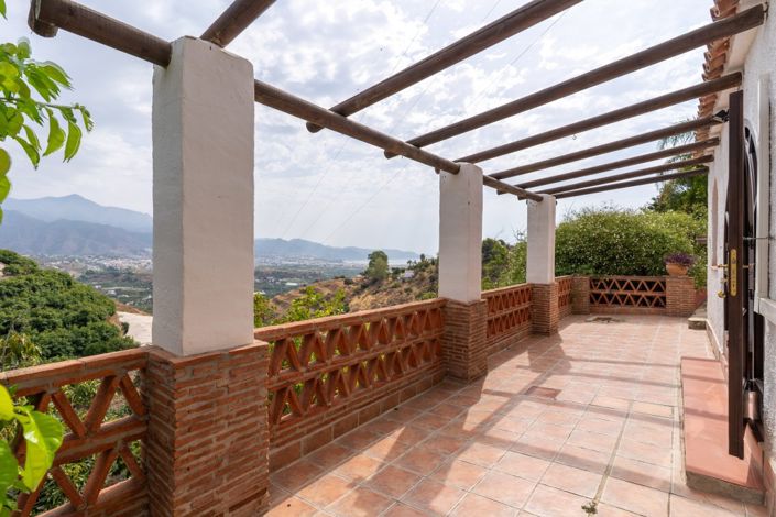 Image No.4-4 Bed Villa for sale
