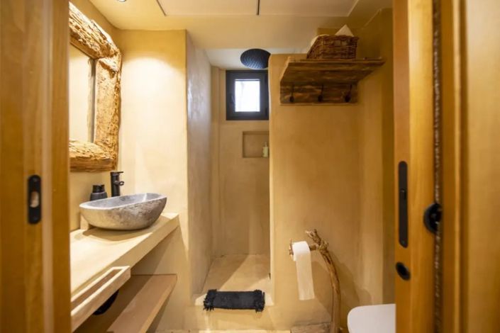 Image No.19-3 Bed Townhouse for sale