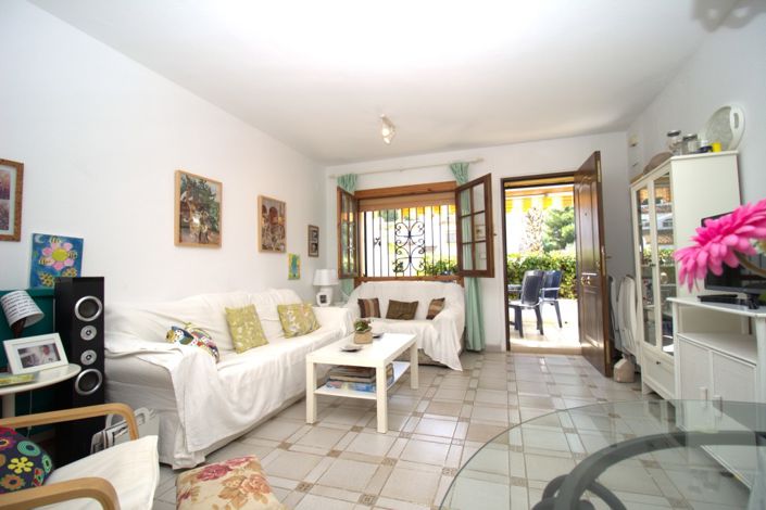 Image No.10-3 Bed Property for sale