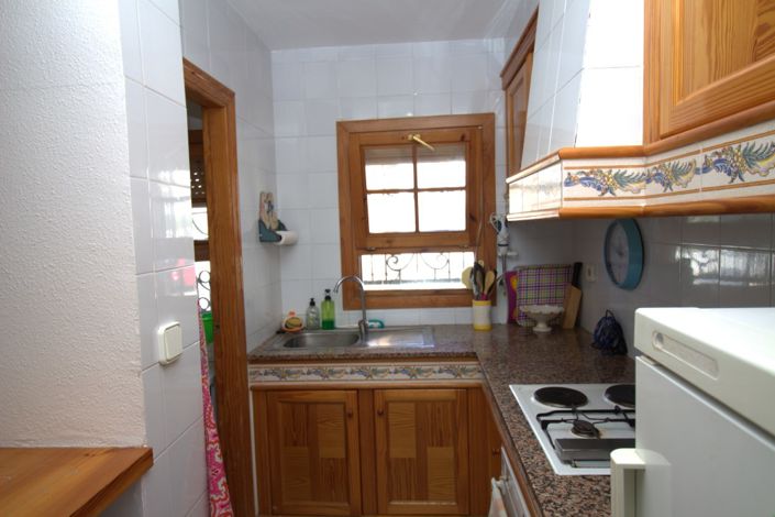 Image No.14-3 Bed Property for sale