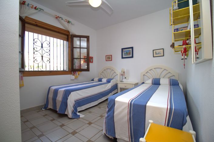 Image No.18-3 Bed Property for sale