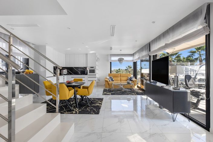 Image No.10-3 Bed Villa for sale