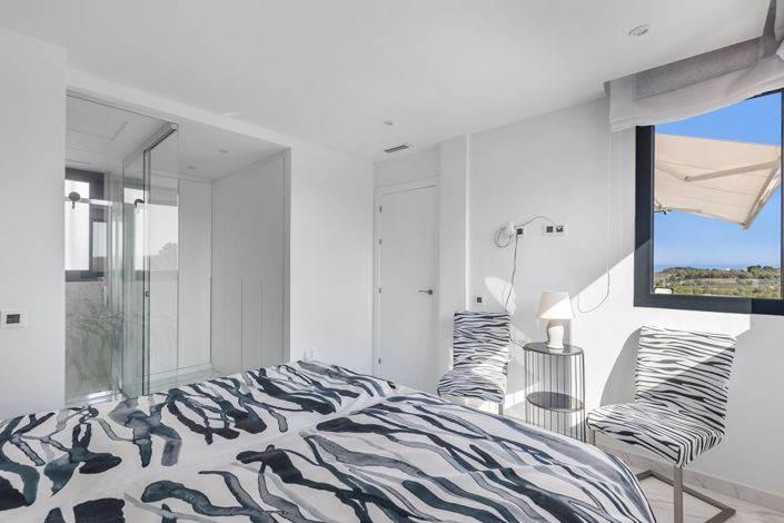 Image No.22-3 Bed Villa for sale