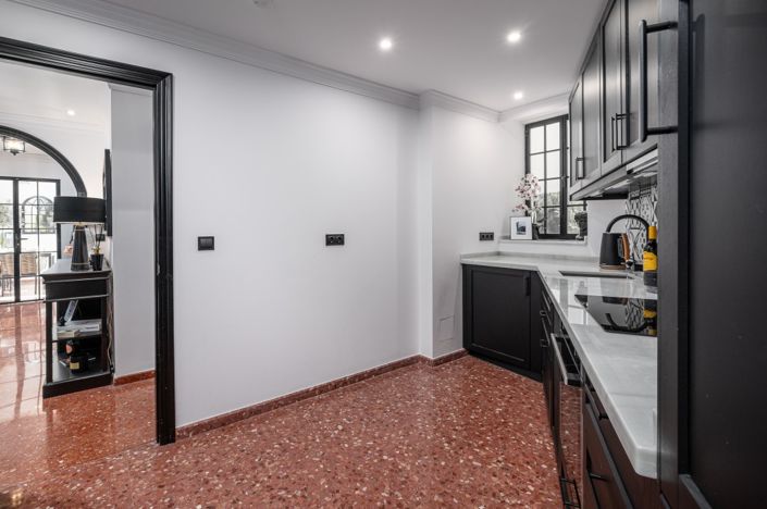 Image No.16-2 Bed Apartment for sale