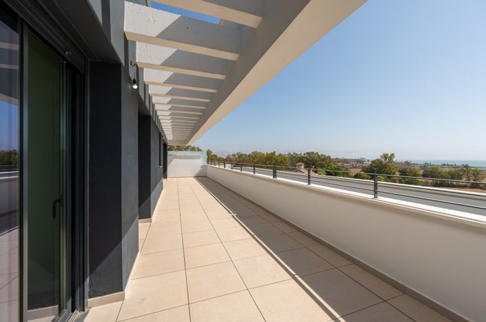 Image No.18-2 Bed Property for sale