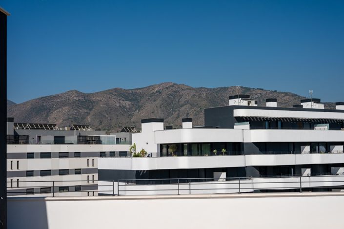 Image No.37-2 Bed Property for sale