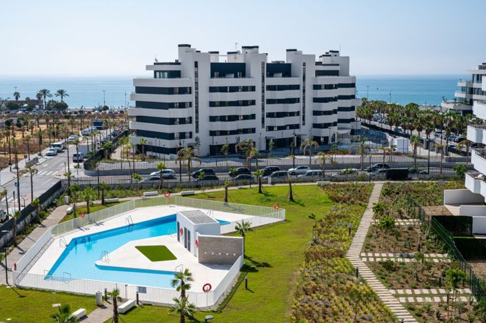 Image No.7-2 Bed Property for sale