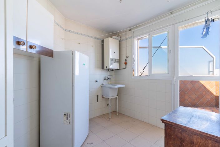 Image No.22-3 Bed Property for sale