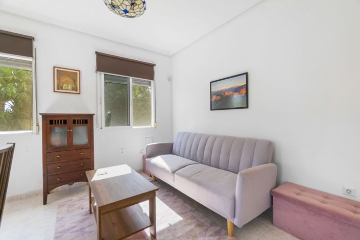 Image No.12-3 Bed Villa for sale