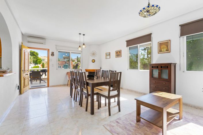 Image No.13-3 Bed Villa for sale