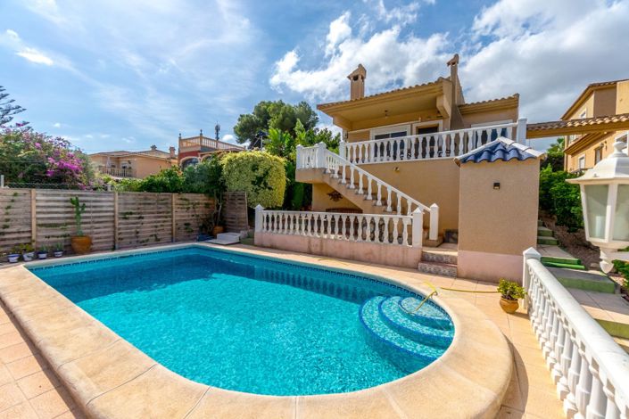 Image No.2-3 Bed Villa for sale