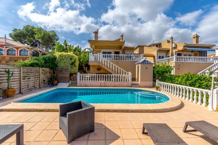 Image No.4-3 Bed Villa for sale