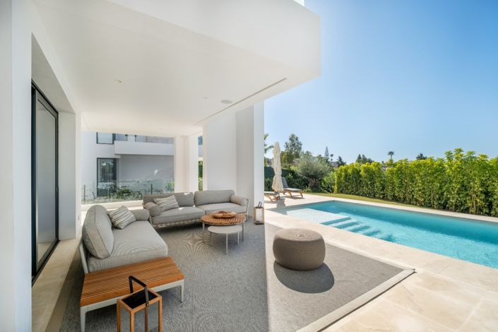 Image No.17-6 Bed Villa for sale