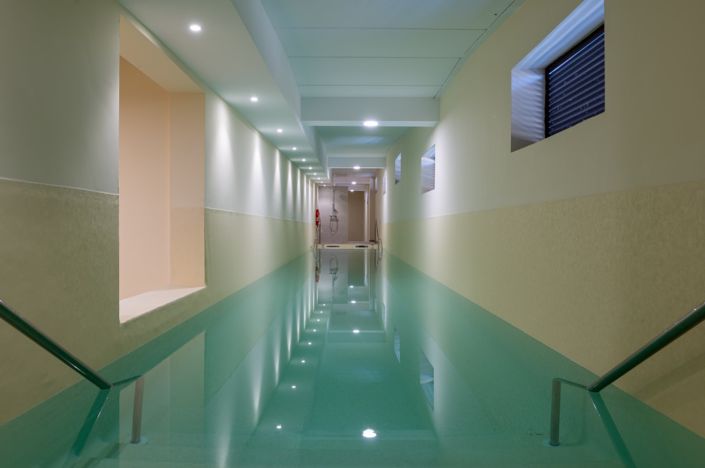 Image No.21-2 Bed Property for sale