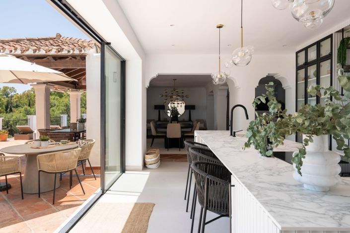 Image No.3-4 Bed Villa for sale