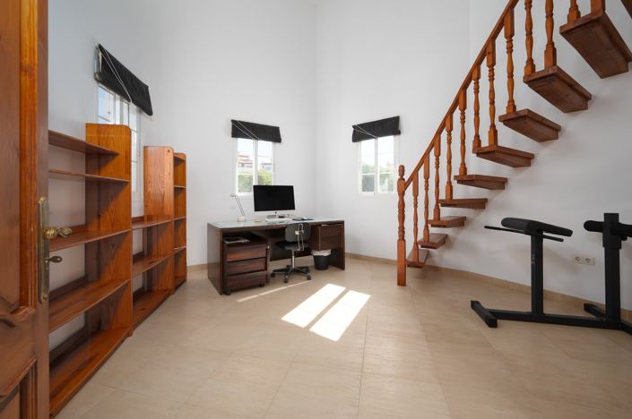 Image No.18-4 Bed Villa for sale