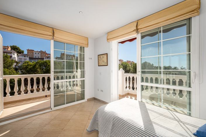 Image No.19-4 Bed Villa for sale