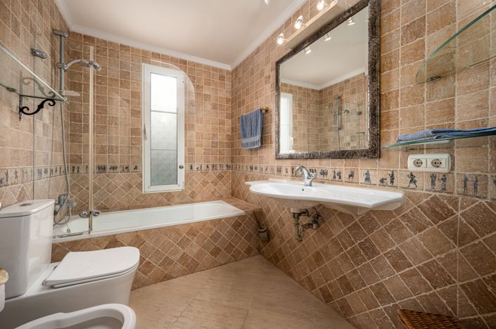 Image No.26-4 Bed Villa for sale