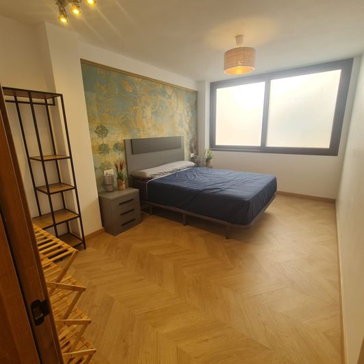 Image No.12-3 Bed Property for sale