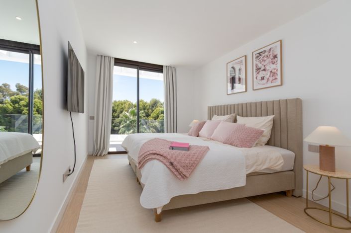 Image No.25-4 Bed Semi-Detached for sale