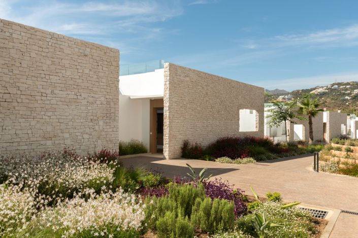 Image No.37-4 Bed Semi-Detached for sale