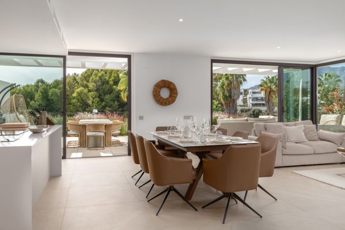 Image No.6-4 Bed Semi-Detached for sale