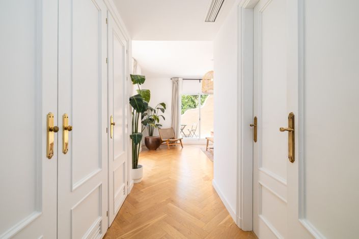 Image No.18-3 Bed Property for sale