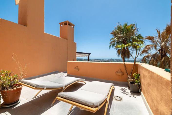 Image No.21-3 Bed Property for sale